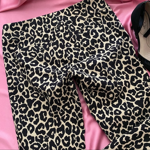 Lilly Pulitzer Hidden Paw Print Palm Beach Collection Animal Print Capri… - Picture 10 of 16